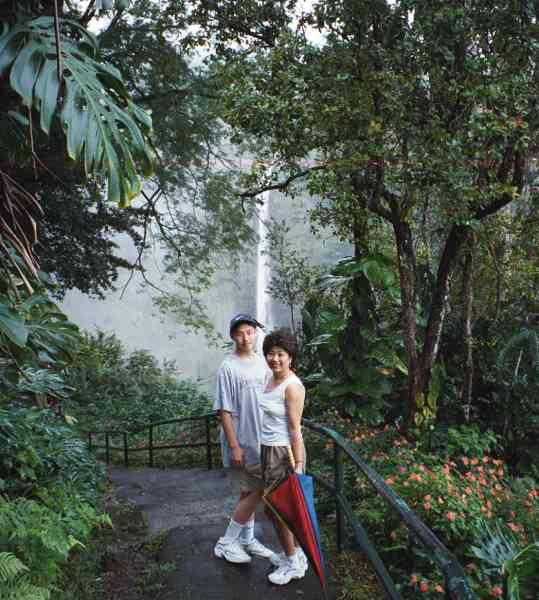 Kevin and Angie at Akaka Falls