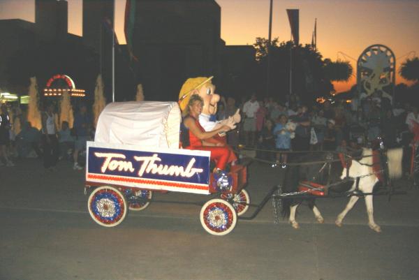 Tom Thumb's grocery delivery wagon