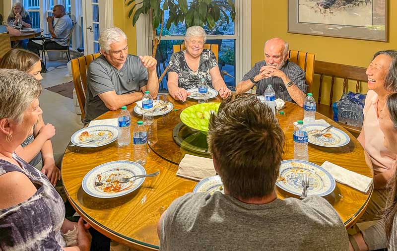 Neighborhood dinner