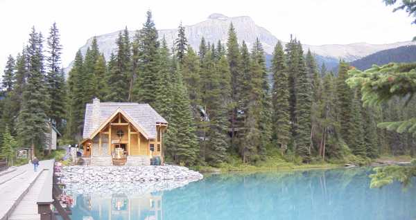 Emerald Lake Teahouse