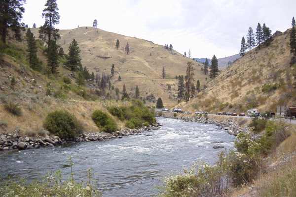 The Salmon River in Northern Idaho. Note the line of traffic!