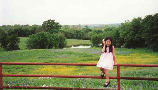 Meagan amongst the wildflowers